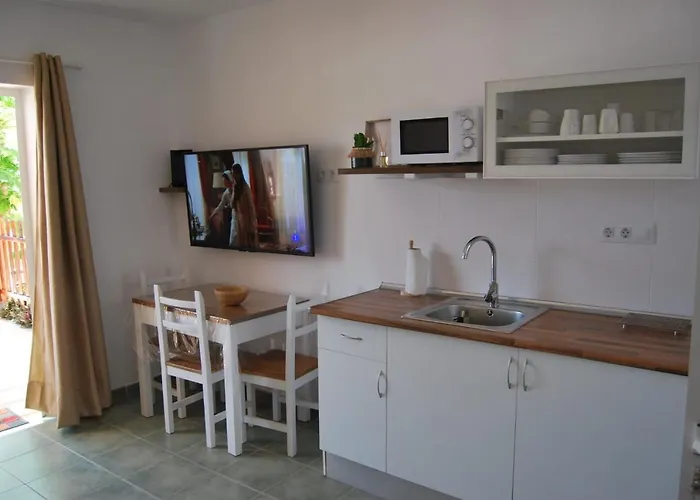 Felucia Apartment